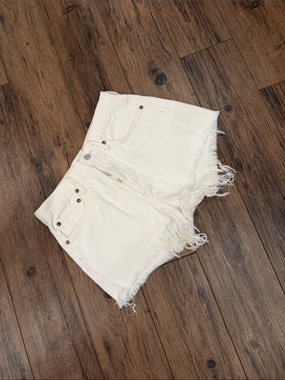 Parker High-Rise Raw Hem Women's Denim Shorts - Cream, swap meet.